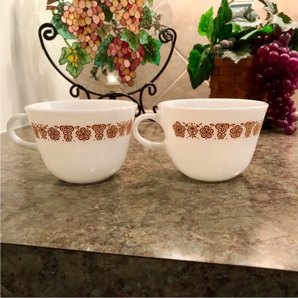 Corning Butterfly Gold Flat Cups - Picture 2 of 8